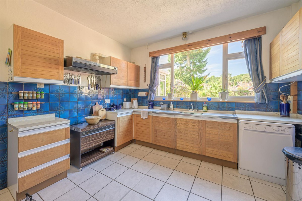 Enville Road, Kinver, DY7 6AB