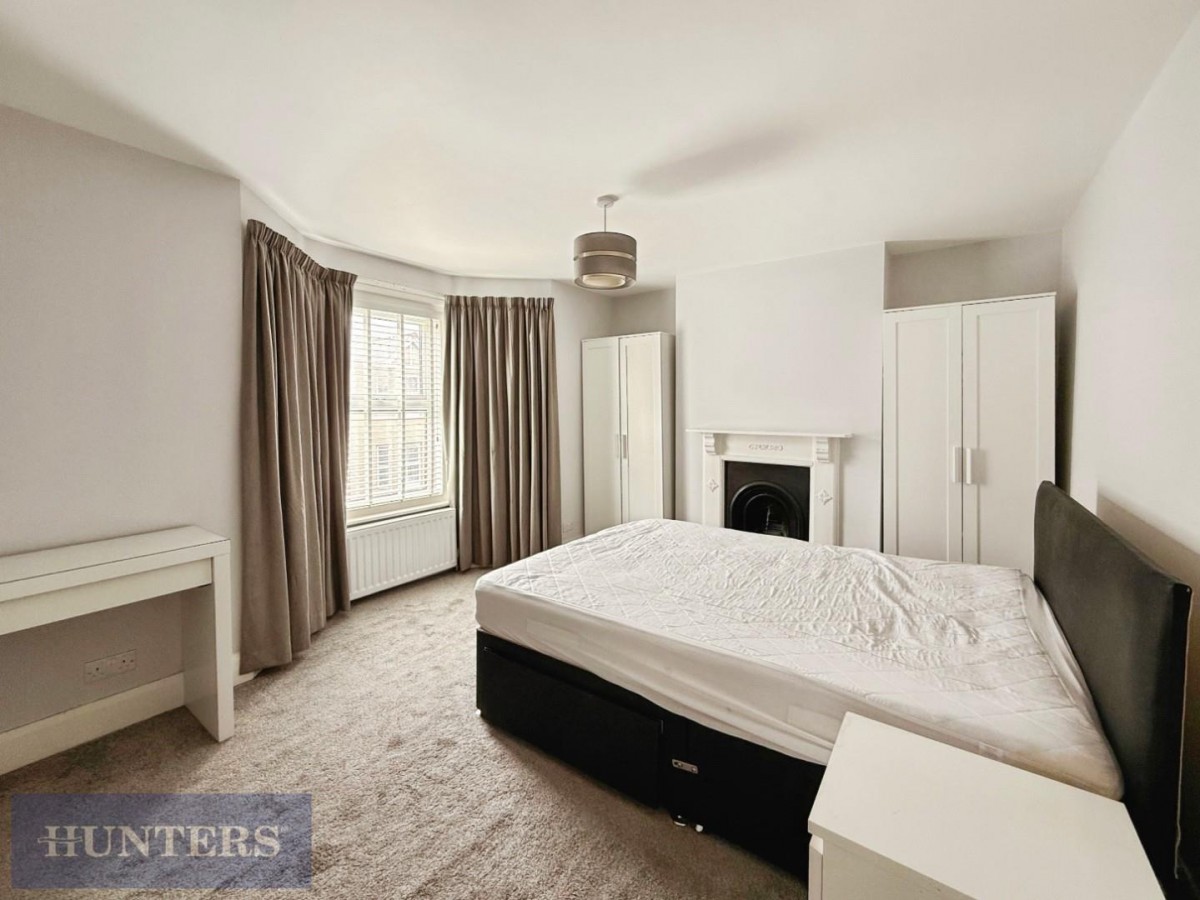 Powderham Road, Exeter, Devon, EX2 9BS