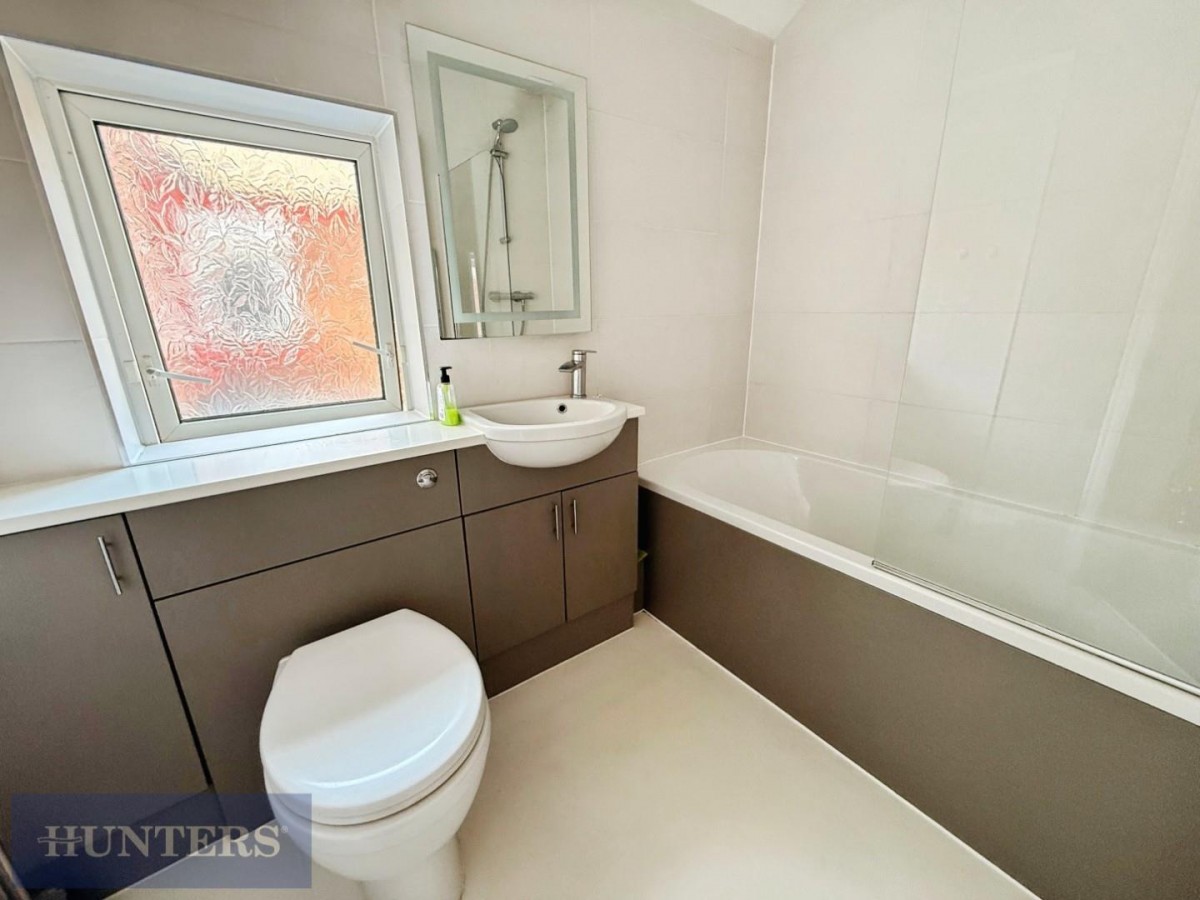 Powderham Road, Exeter, Devon, EX2 9BS