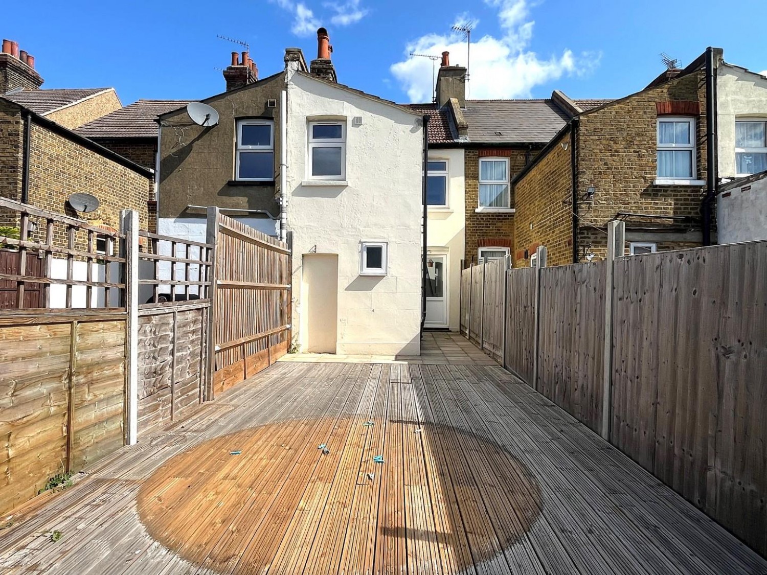 Dover Road, Northfleet, Gravesend, DA11