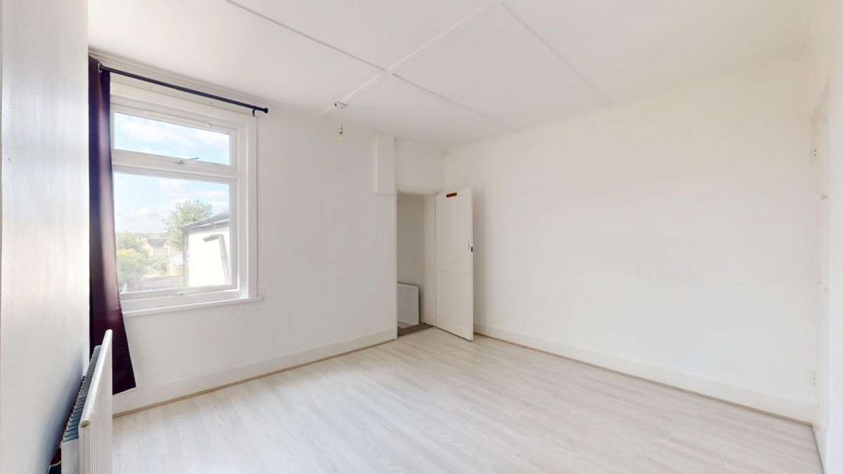 Dover Road, Northfleet, Gravesend, DA11