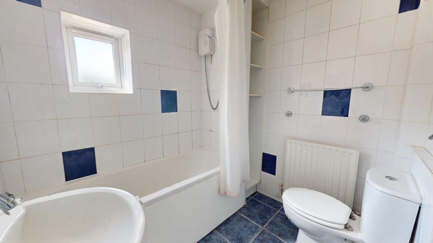 Dover Road, Northfleet, Gravesend, DA11