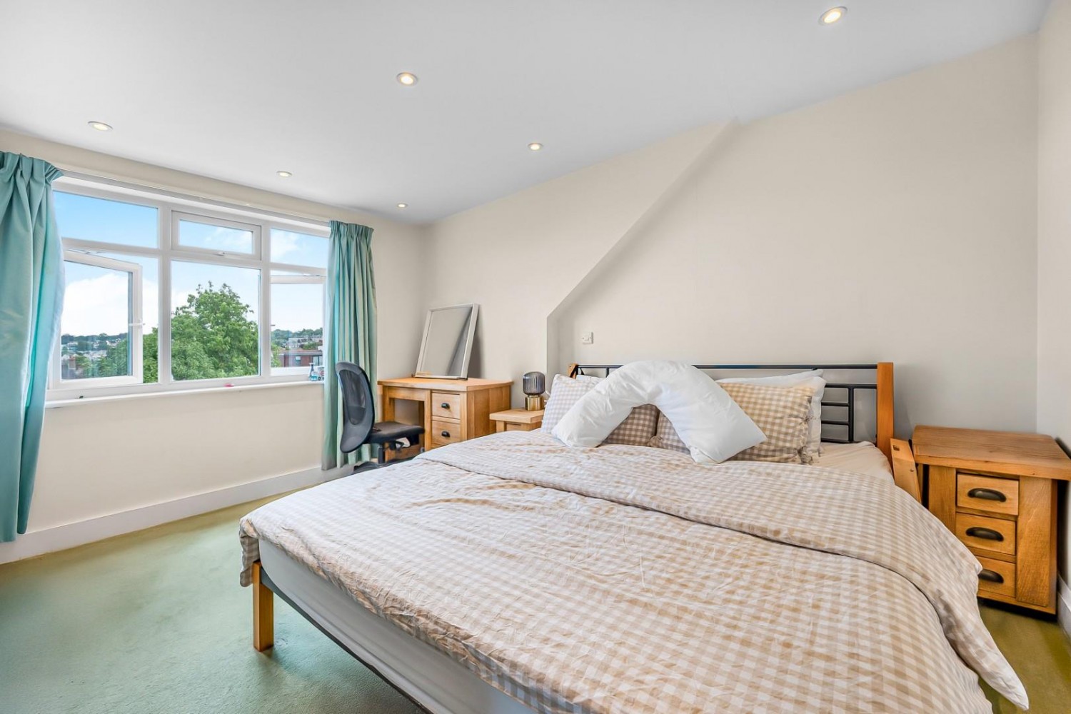 Dersingham Road, London, NW2