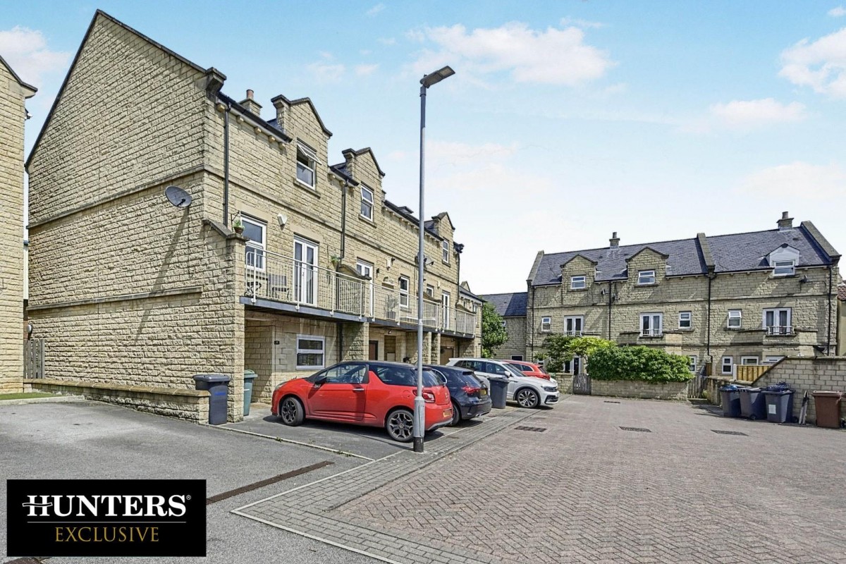 Cavendish Approach Drighlington, Bradford, West Yorkshire, BD11 1DB