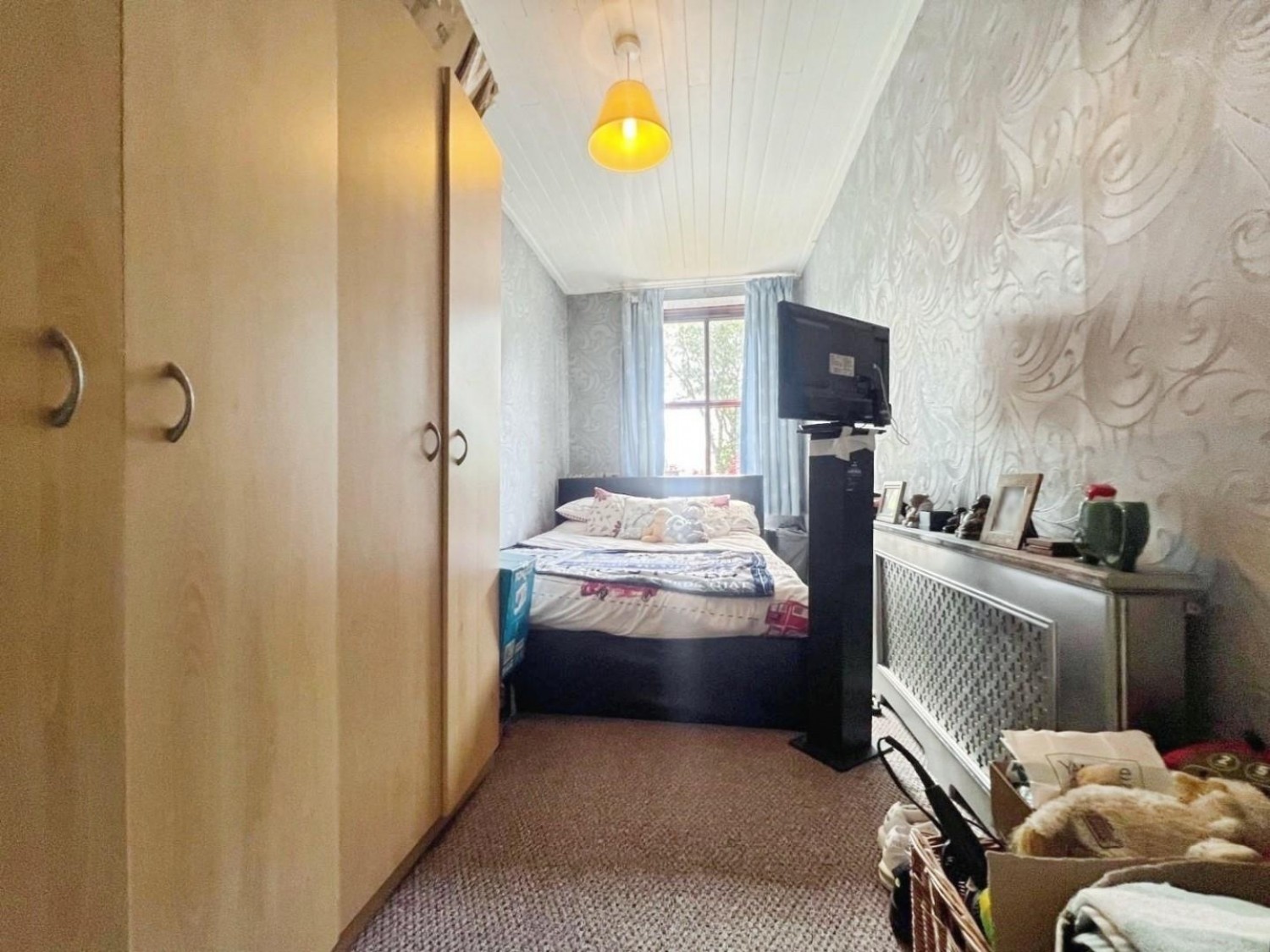 Tunnicliffes New Row, Leigh, WN7 4TW