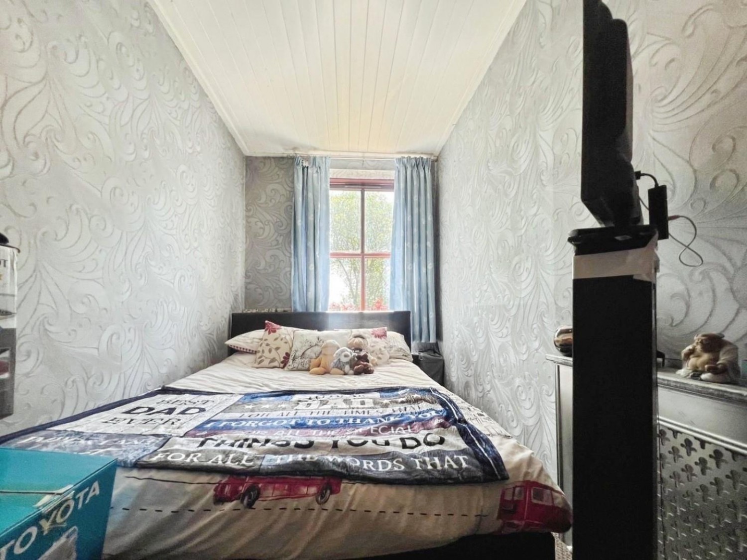 Tunnicliffes New Row, Leigh, WN7 4TW