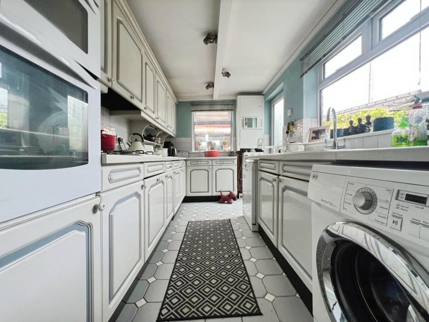 Tunnicliffes New Row, Leigh, WN7 4TW