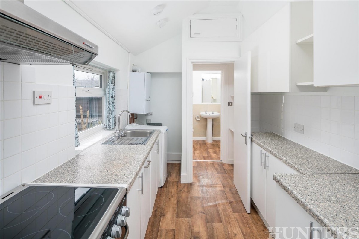 High Road, London, N15