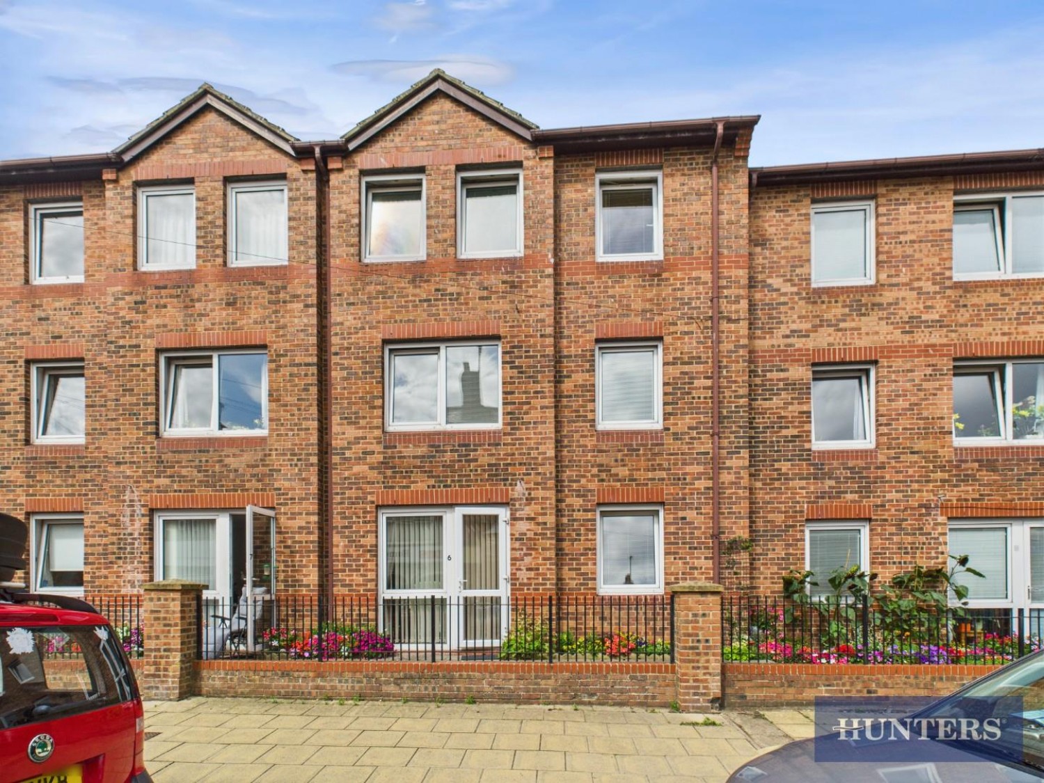1 bedroom Flat for sale in Chapel Court, West Avenue, Filey
