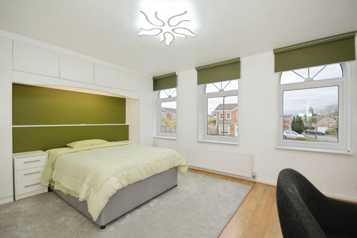 Holme Park Avenue, Upper Newbold, Chesterfield, S41 8XB