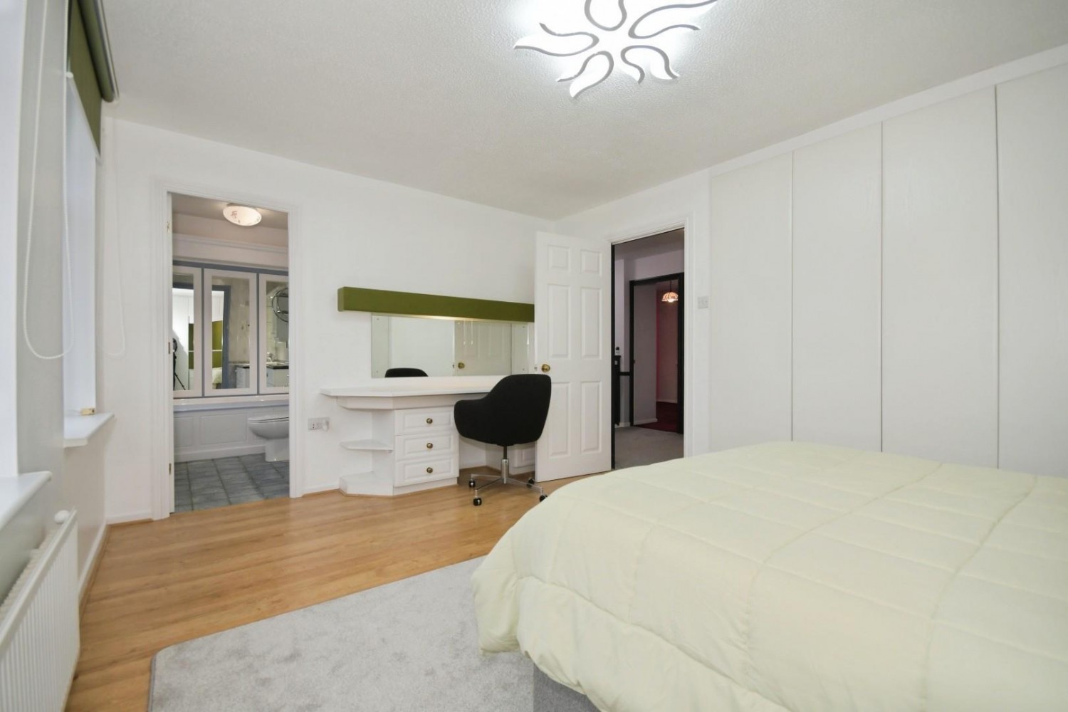 Holme Park Avenue, Upper Newbold, Chesterfield, S41 8XB