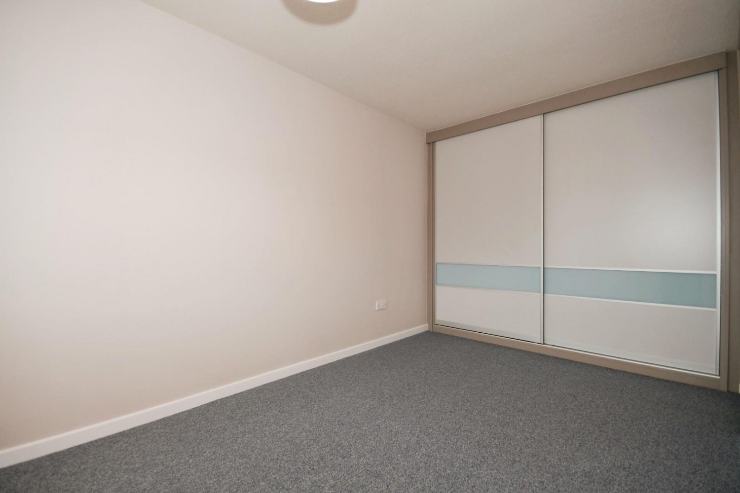 Holme Park Avenue, Upper Newbold, Chesterfield, S41 8XB