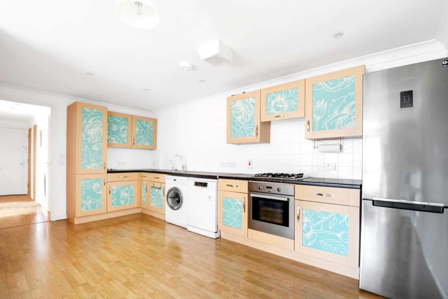 Lewis Gardens, London, N16