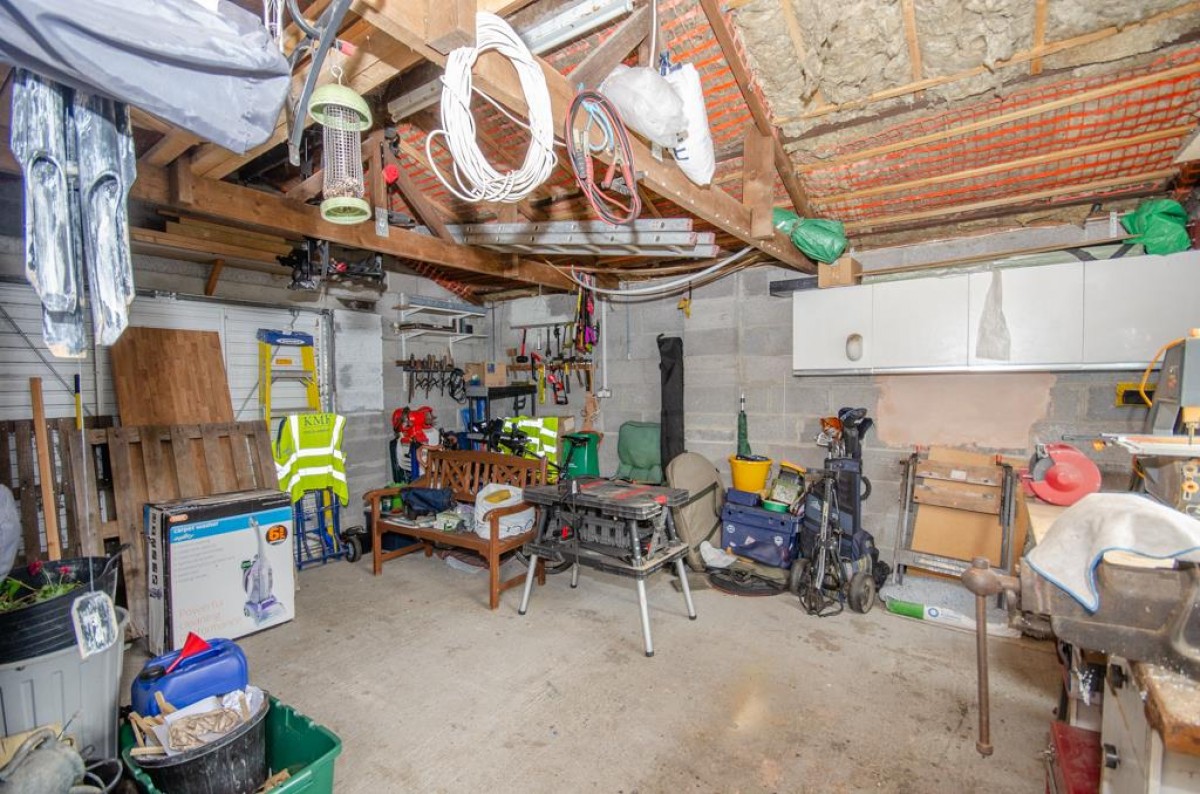 Southfield Avenue, Kingswood, Bristol BS15 4BJ