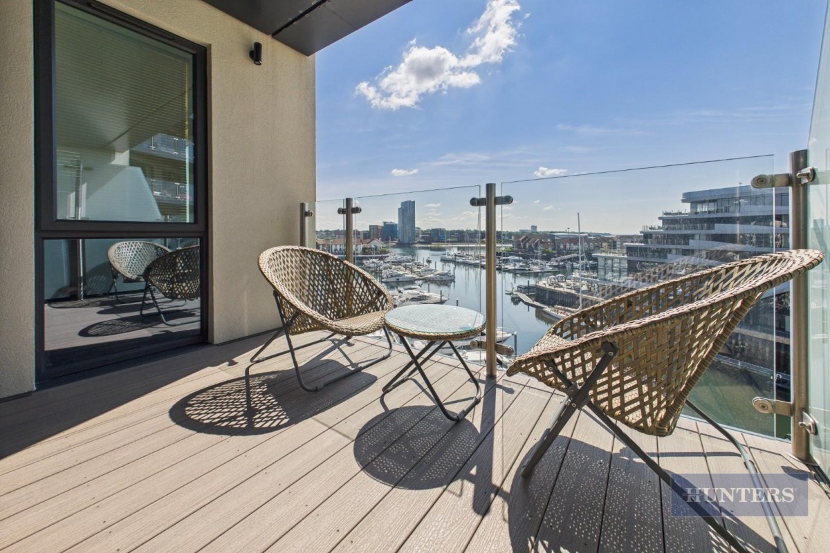 Alexandra Wharf, Maritime Walk, Ocean Village