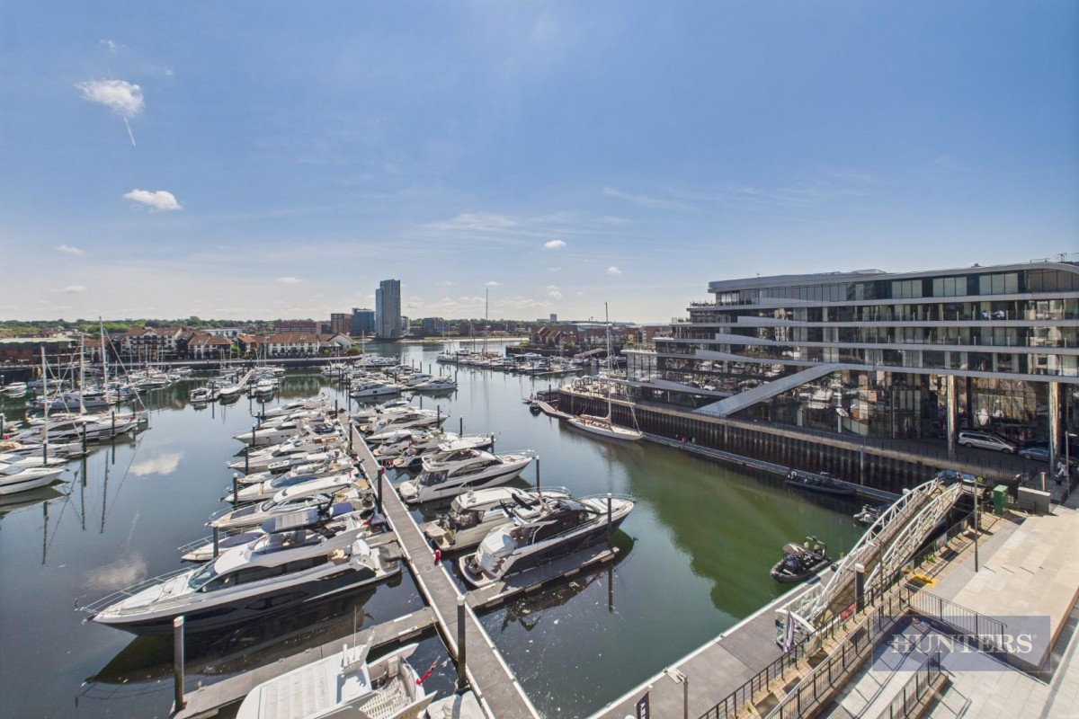 Alexandra Wharf, Maritime Walk, Ocean Village