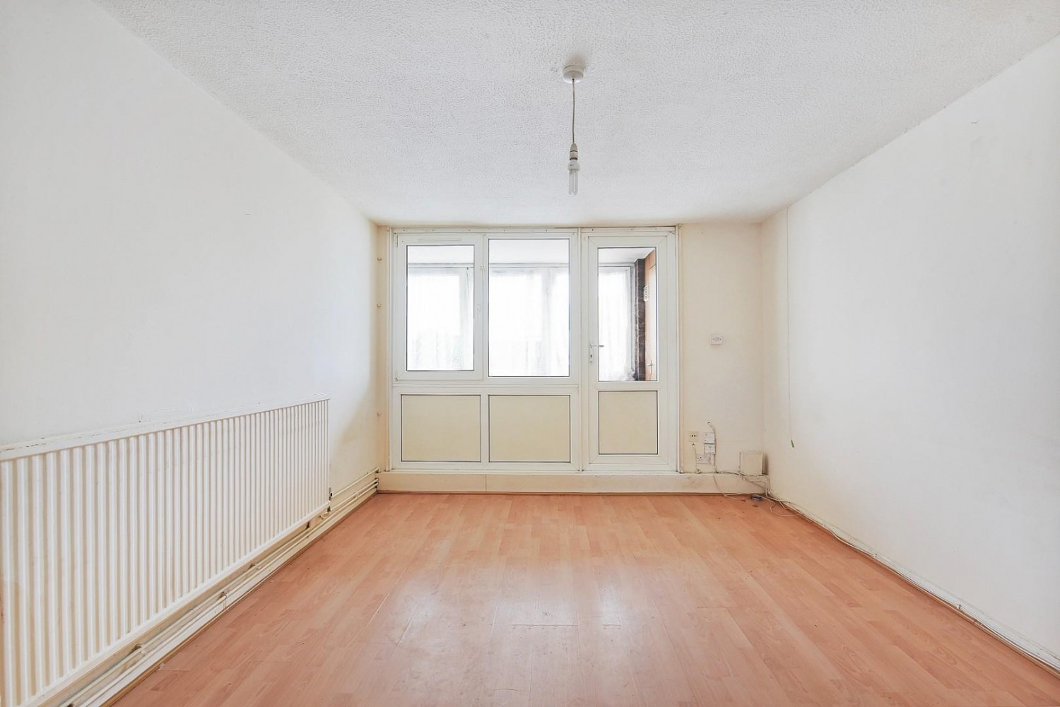 Rothbury Walk, London, N17