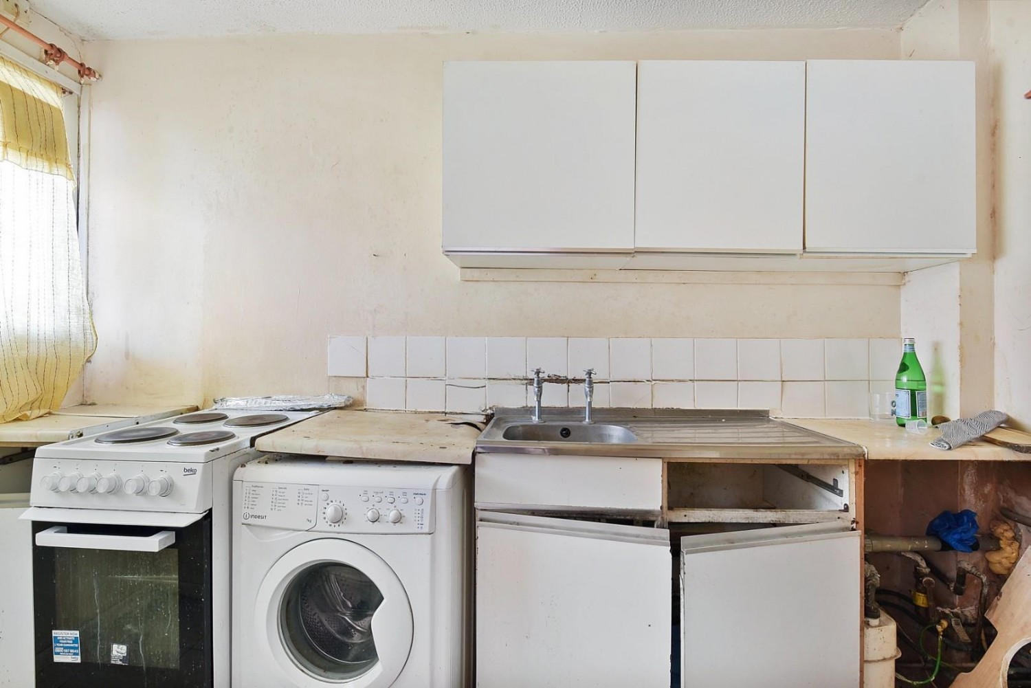 Rothbury Walk, London, N17