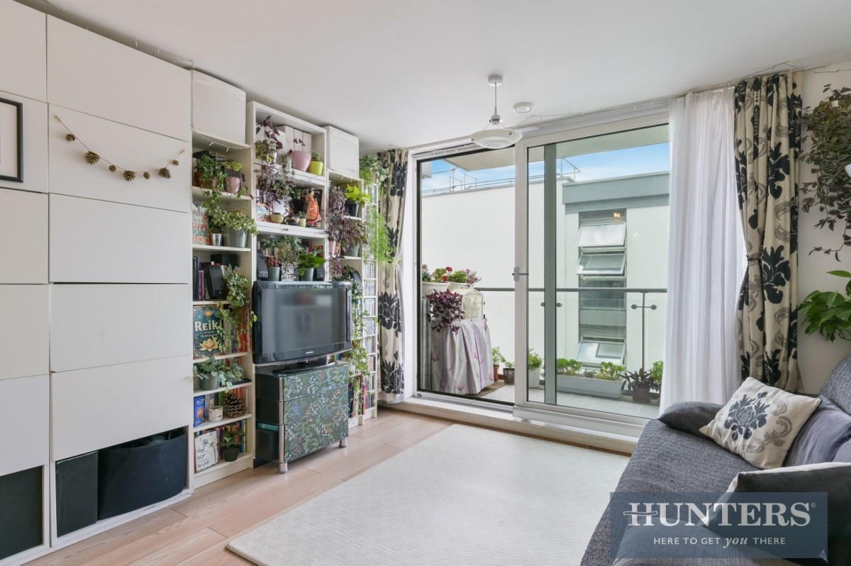 Ealing Road, Brentford