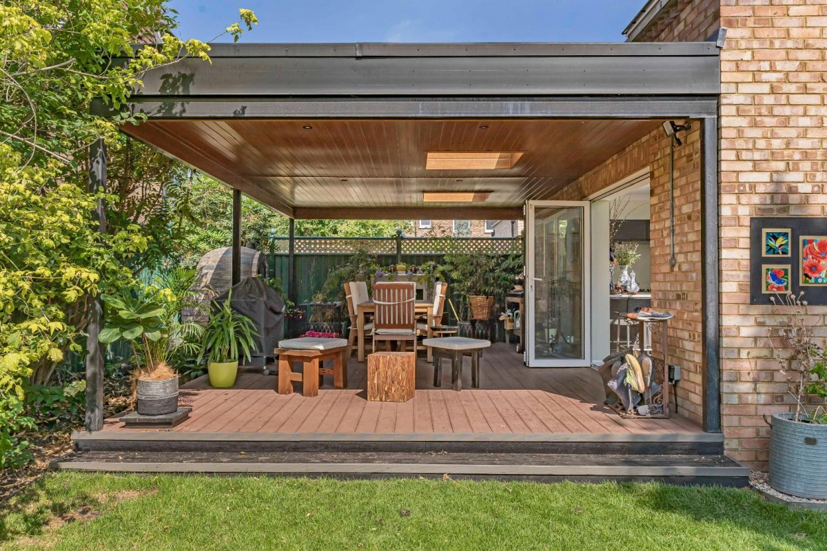 Elsinore Road, London