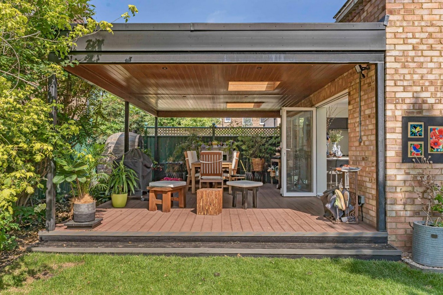 Elsinore Road, London