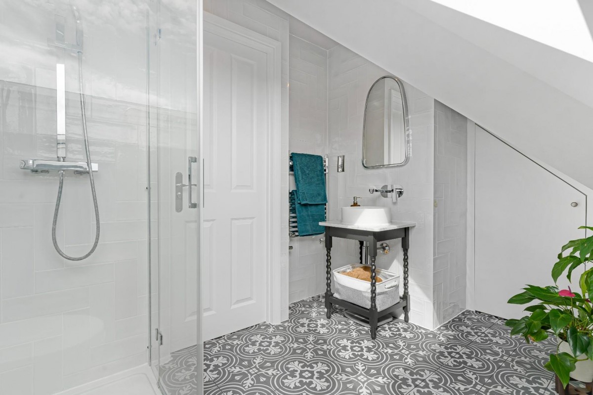 Elsinore Road, London