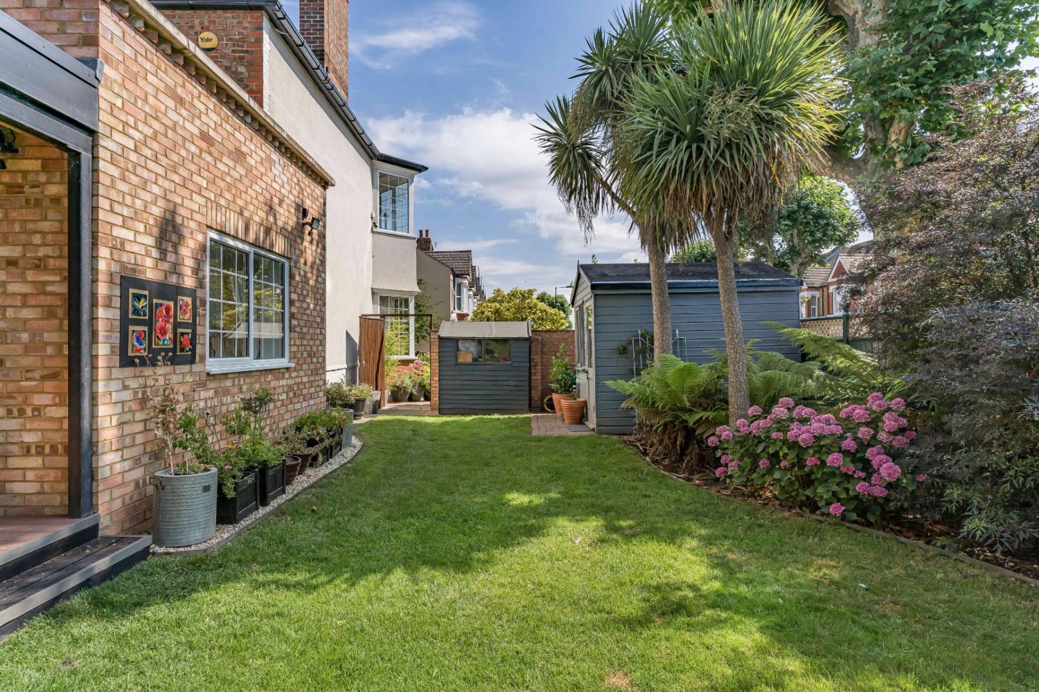 Elsinore Road, London