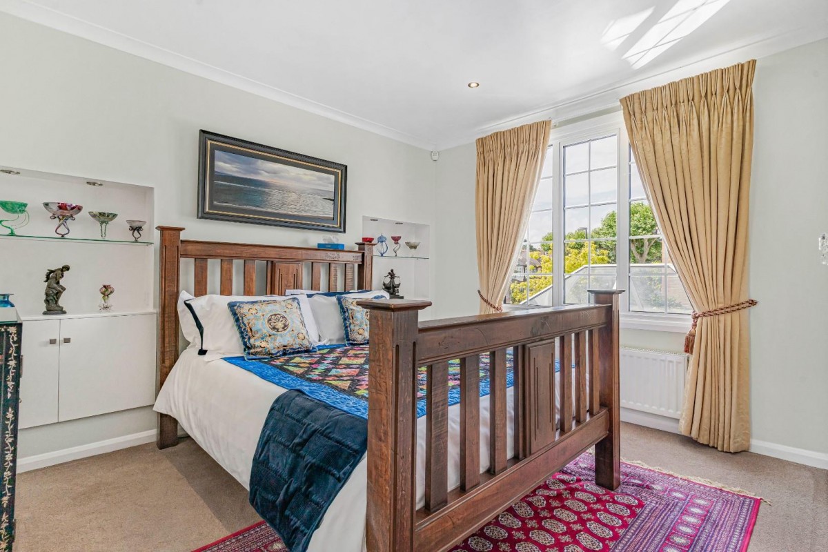 Elsinore Road, London