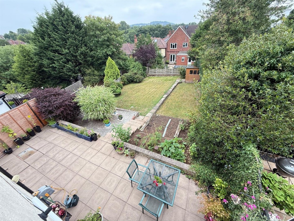 Parkfield Road, Stourbridge, DY8 1EY