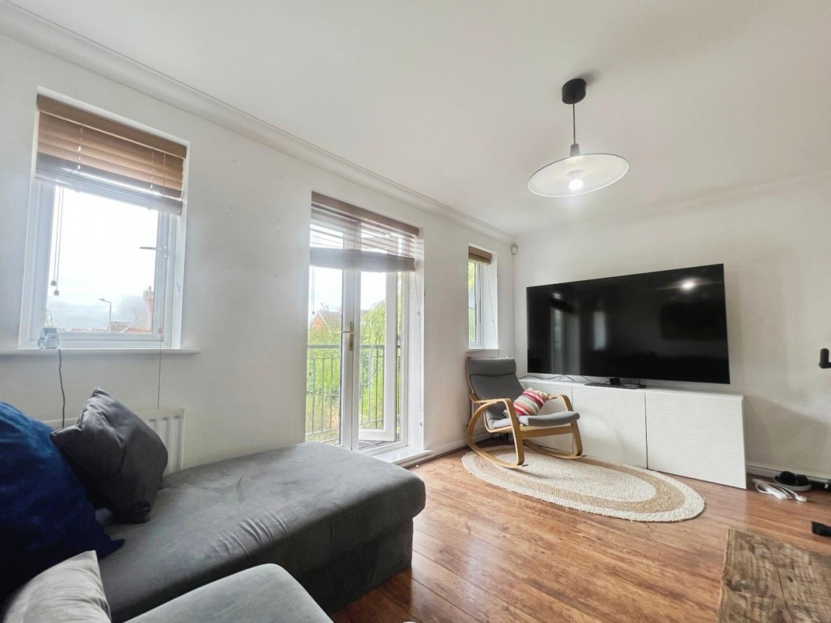 Hestia Way, Kingsnorth
