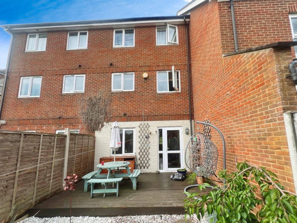 Hestia Way, Kingsnorth