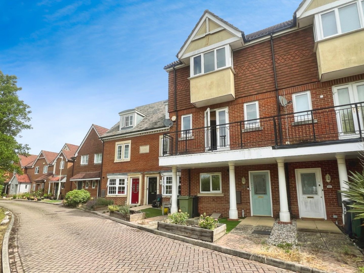 Hestia Way, Kingsnorth