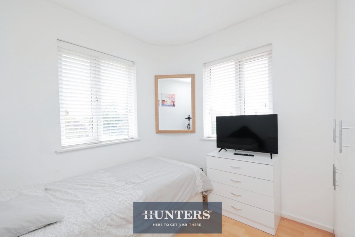 Curzon Avenue, Stanmore