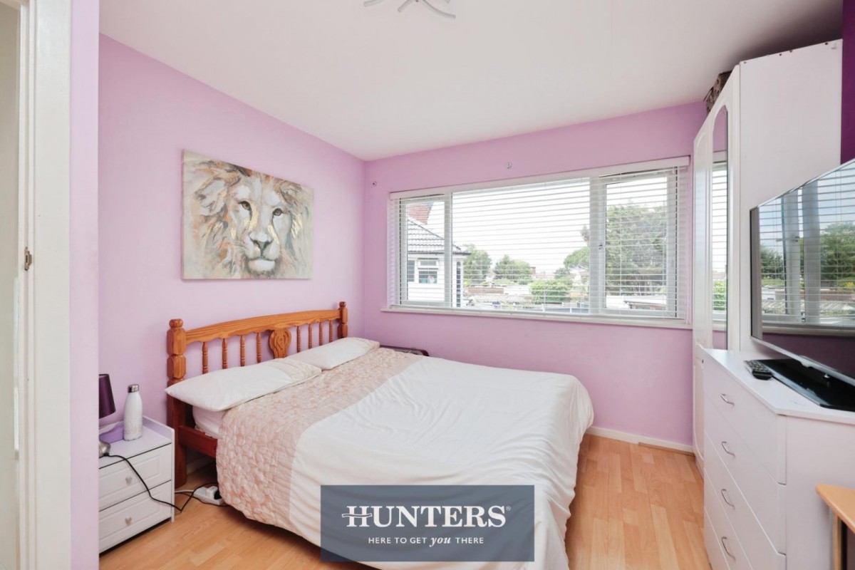 Curzon Avenue, Stanmore