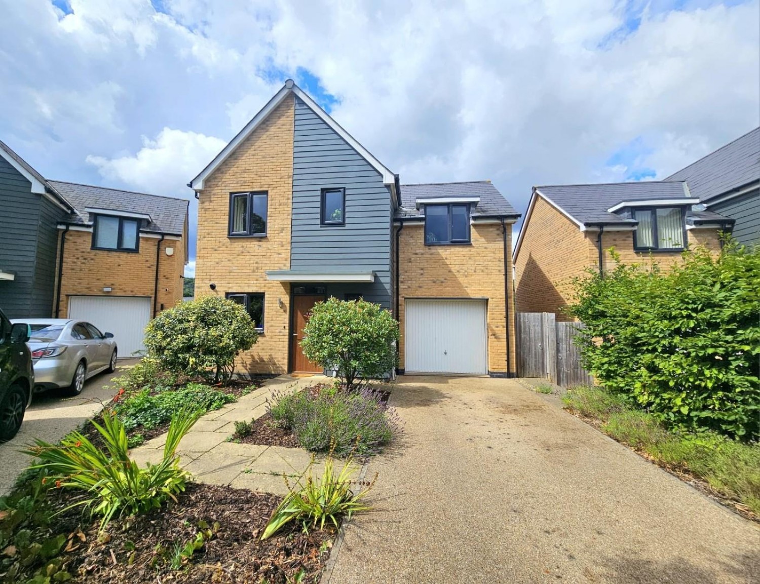 Budding Way, Dursley, GL11 5BE