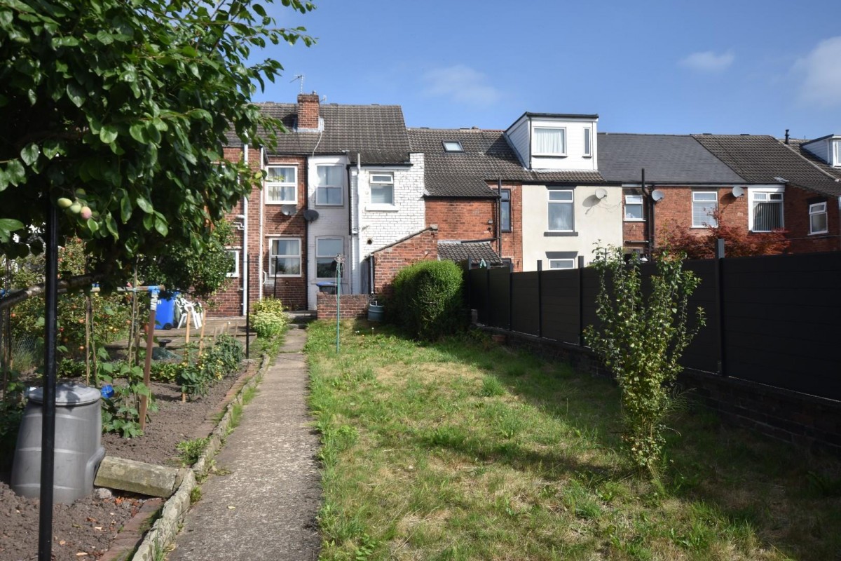 Devonshire Road North, New Whittington, Chesterfield, S43 2BL