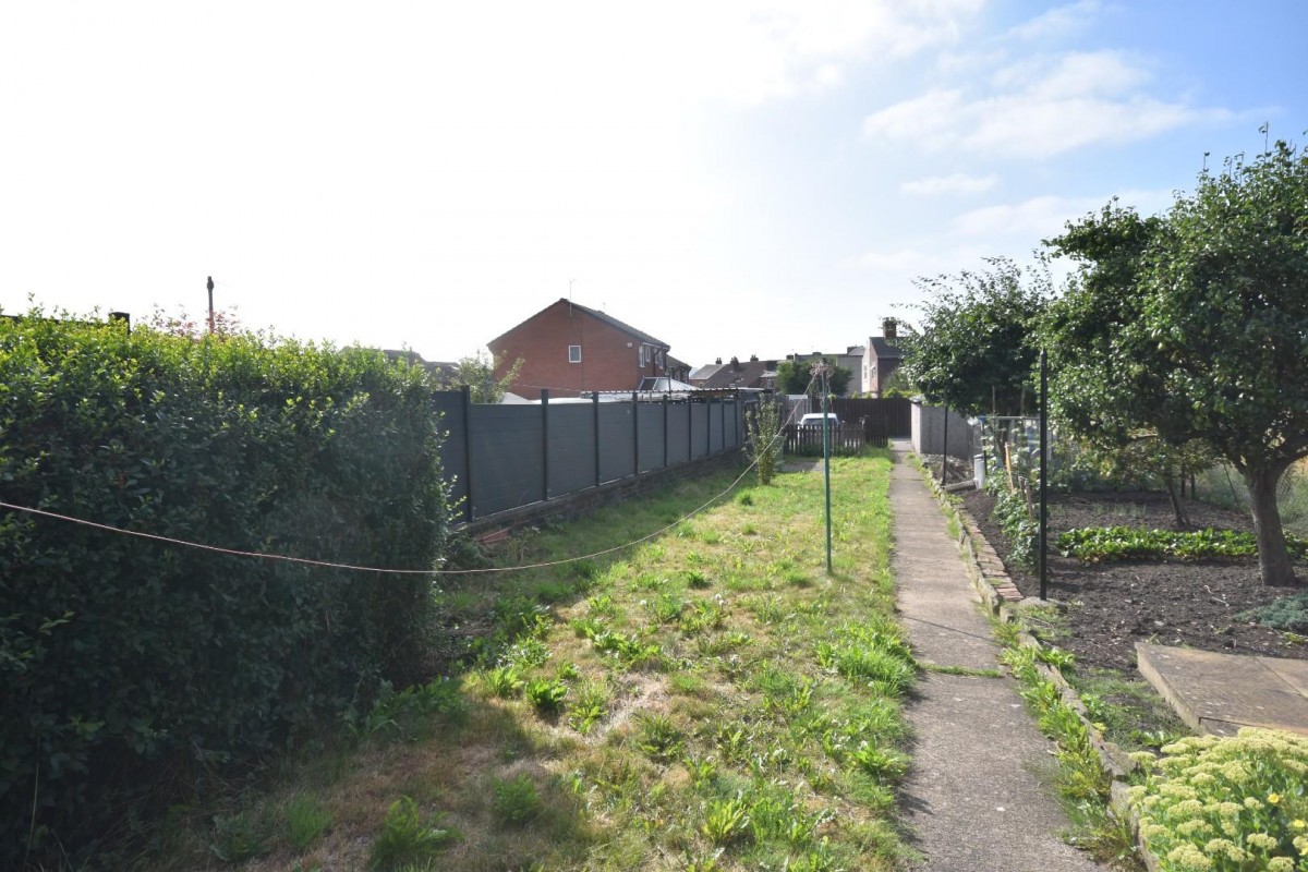 Devonshire Road North, New Whittington, Chesterfield, S43 2BL