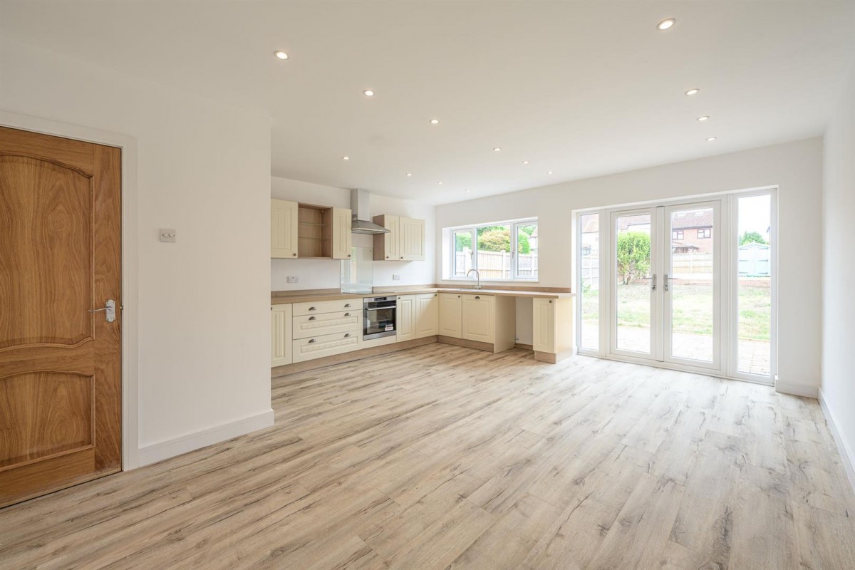 Poplar Road, Norton, Stourbridge, DY8 3BD