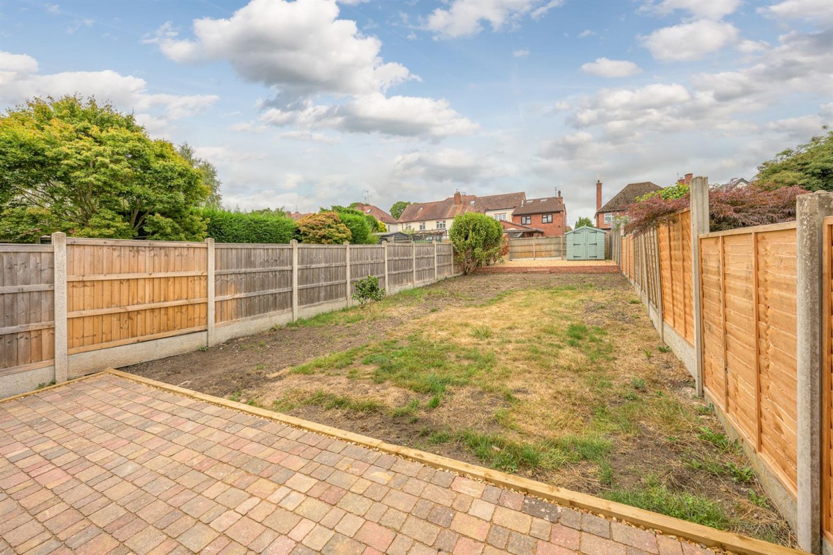 Poplar Road, Norton, Stourbridge, DY8 3BD