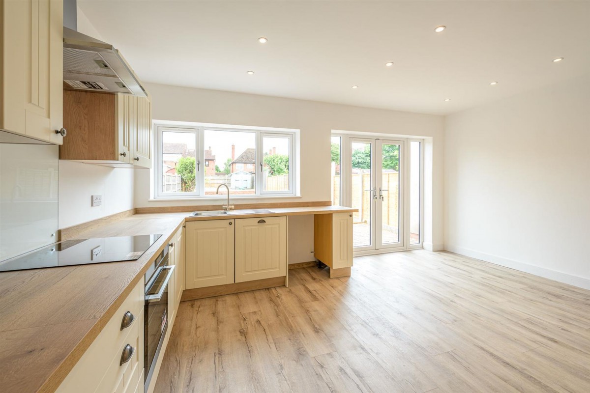 Poplar Road, Norton, Stourbridge, DY8 3BD