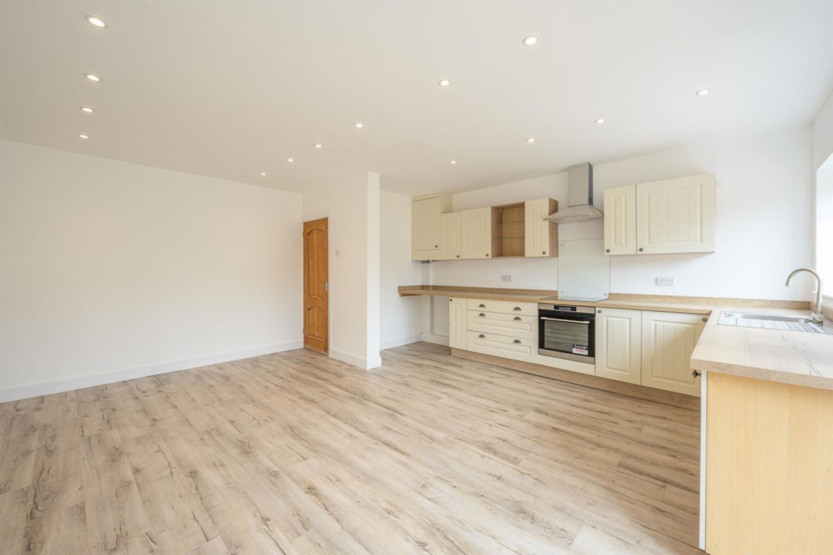 Poplar Road, Norton, Stourbridge, DY8 3BD