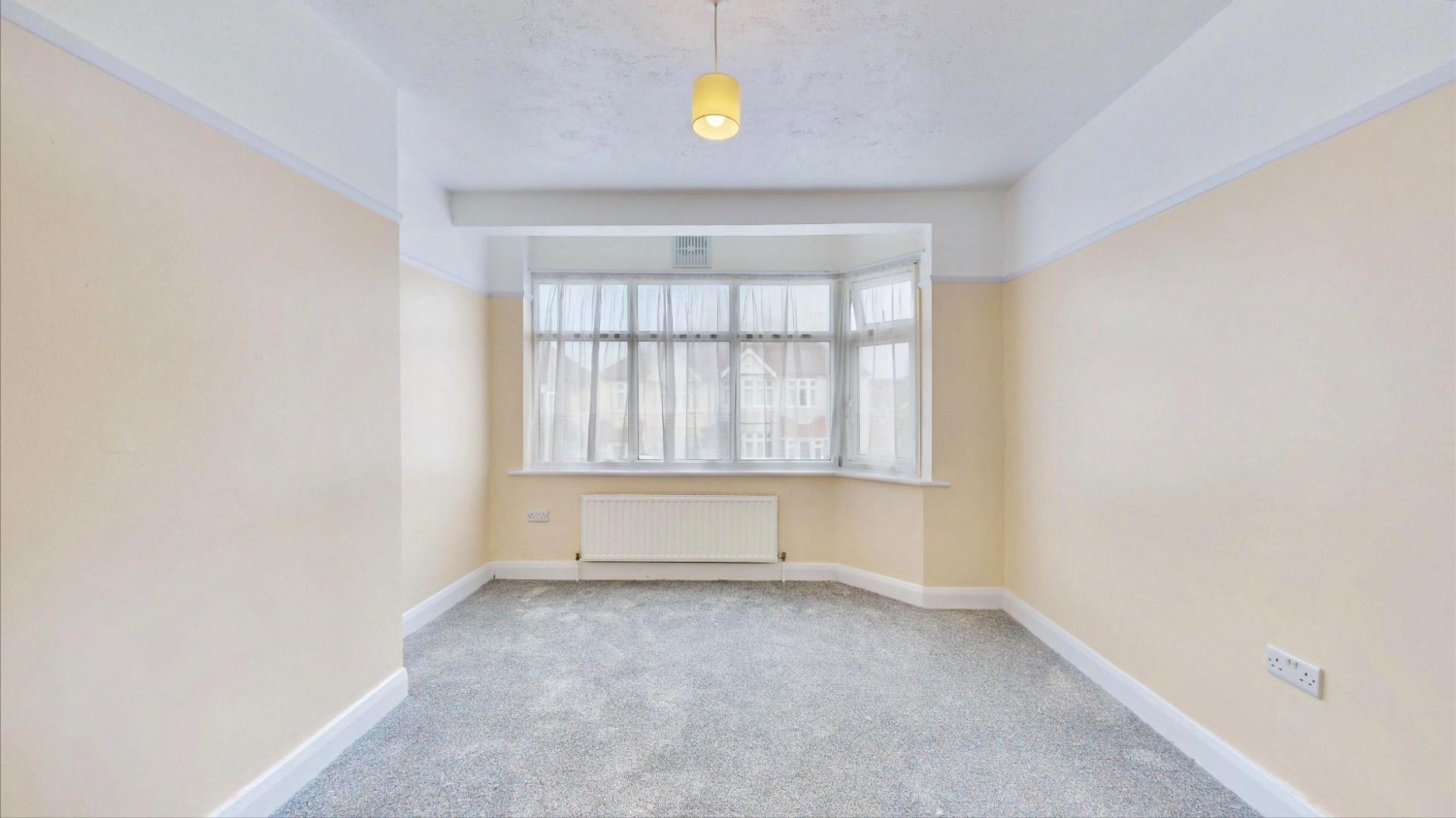 Adelaide Gardens, Chadwell Heath, RM6