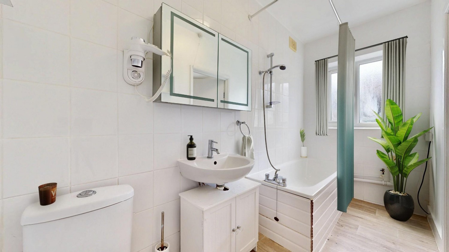 Adelaide Gardens, Chadwell Heath, RM6