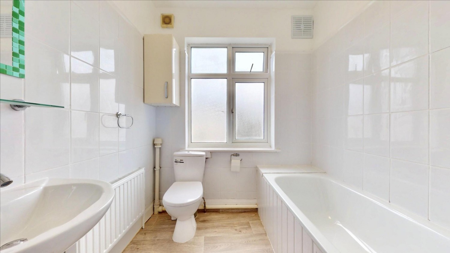 Adelaide Gardens, Chadwell Heath, RM6