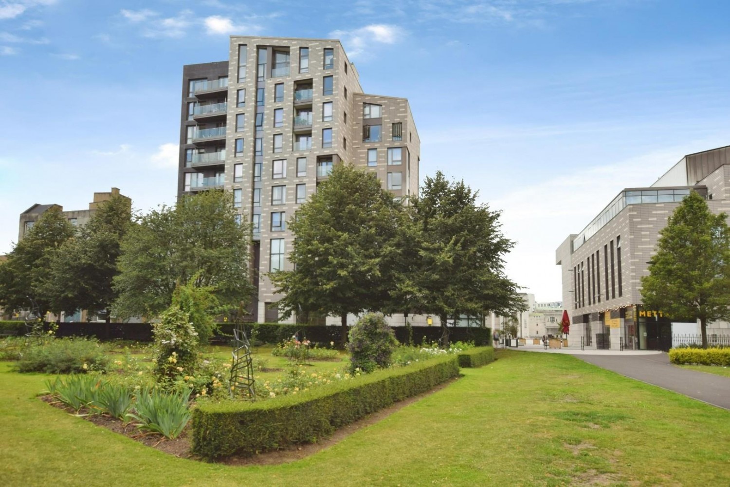 2 bedroom Flat for sale in Guildhall Apartments, Park Walk, Southampton