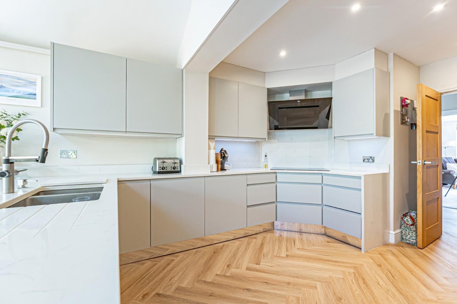 West Valley Road, Apsley