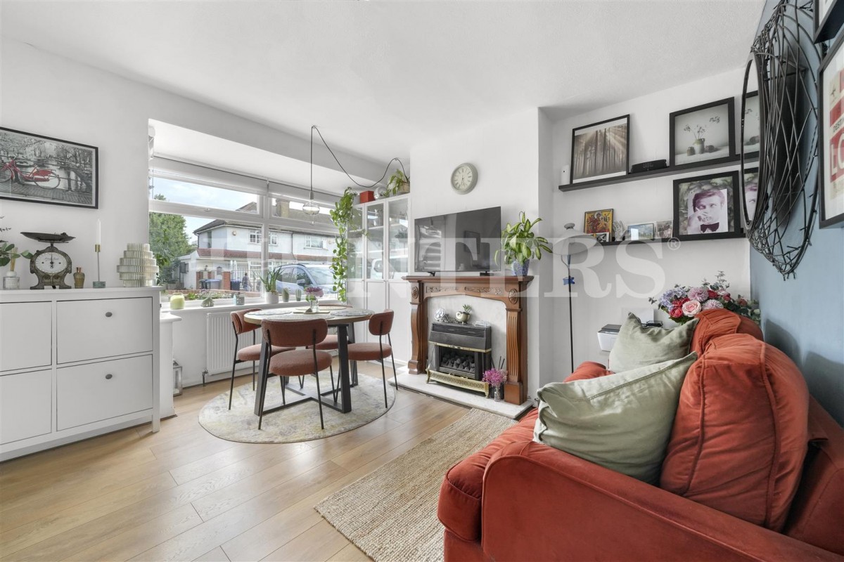 Middleham Road, London, N18