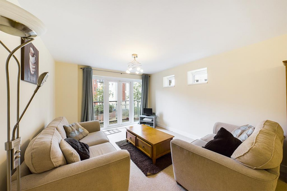 Oceana Boulevard, Orchard Place, Southampton