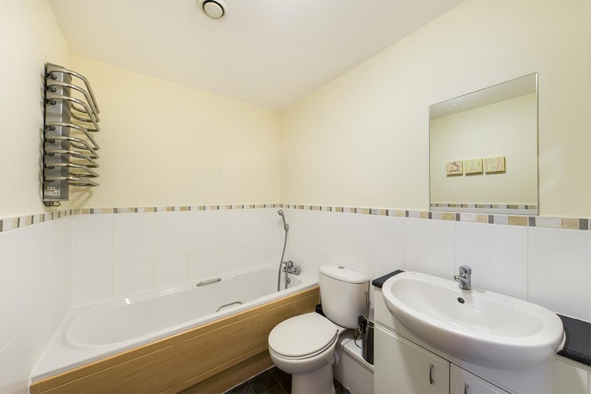 Oceana Boulevard, Orchard Place, Southampton