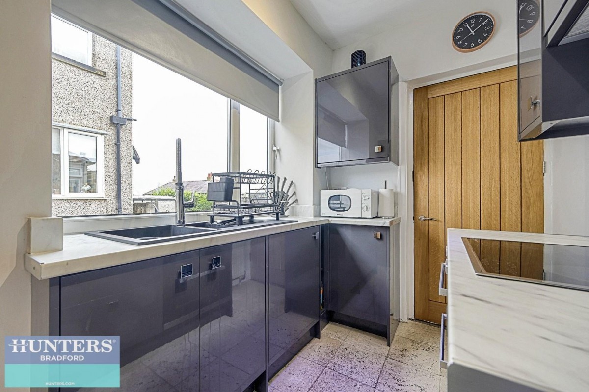 Briggs Avenue Bradford, West Yorkshire, BD6 3AY